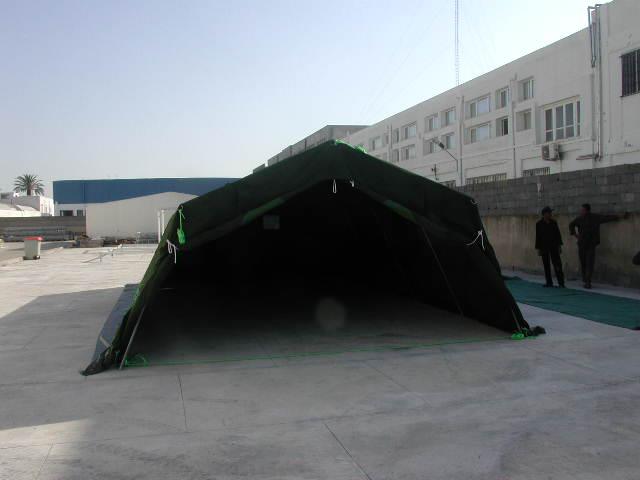 tente-militaire